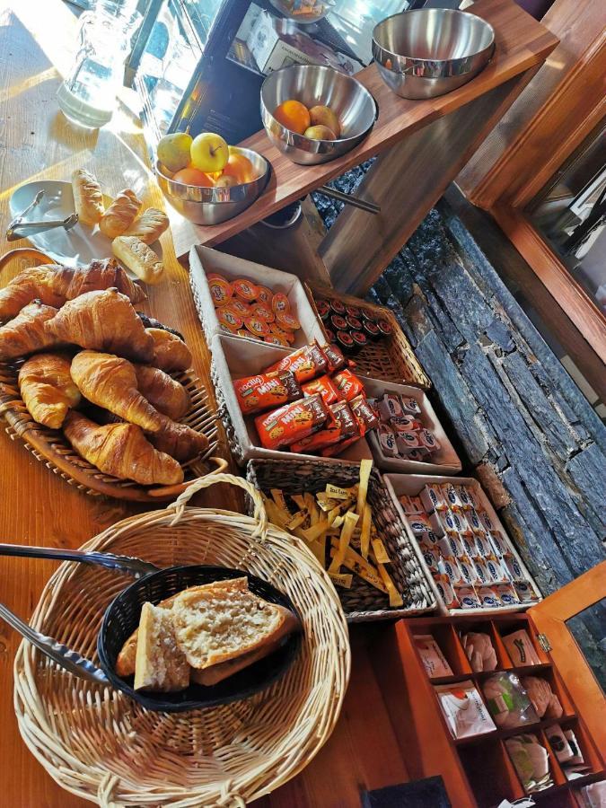 Le Catalan - Hotel Et Appartements Mont-Louis Eksteriør billede