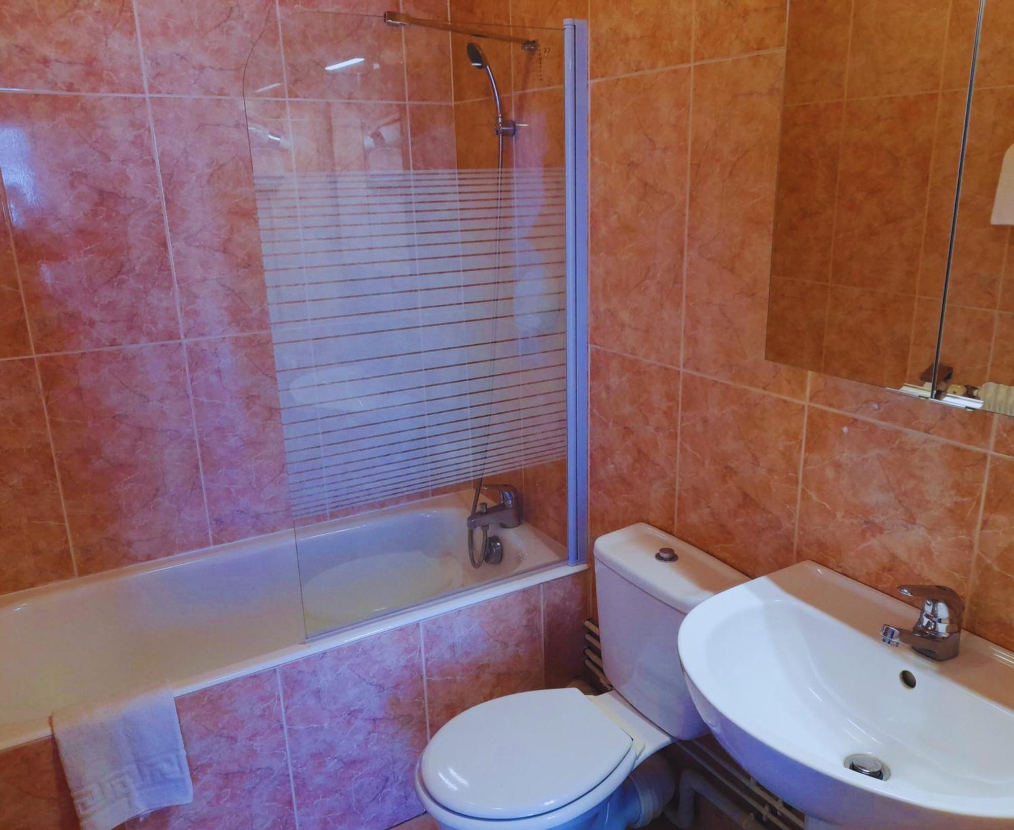 Le Catalan - Hotel Et Appartements Mont-Louis Eksteriør billede