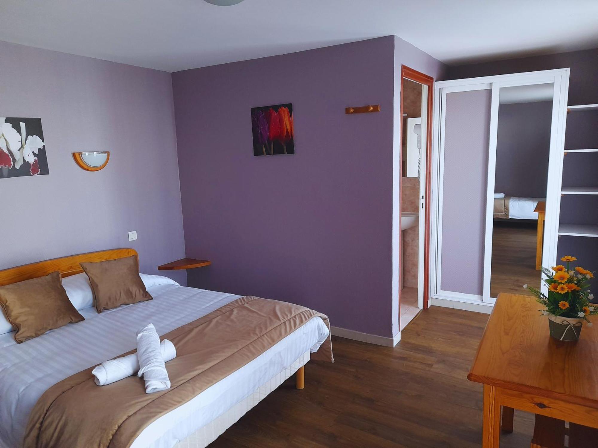Le Catalan - Hotel Et Appartements Mont-Louis Eksteriør billede